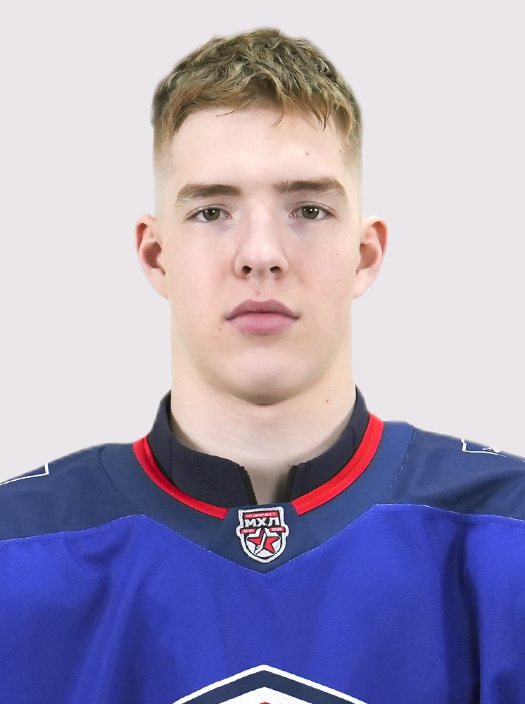 Арсений Комаров