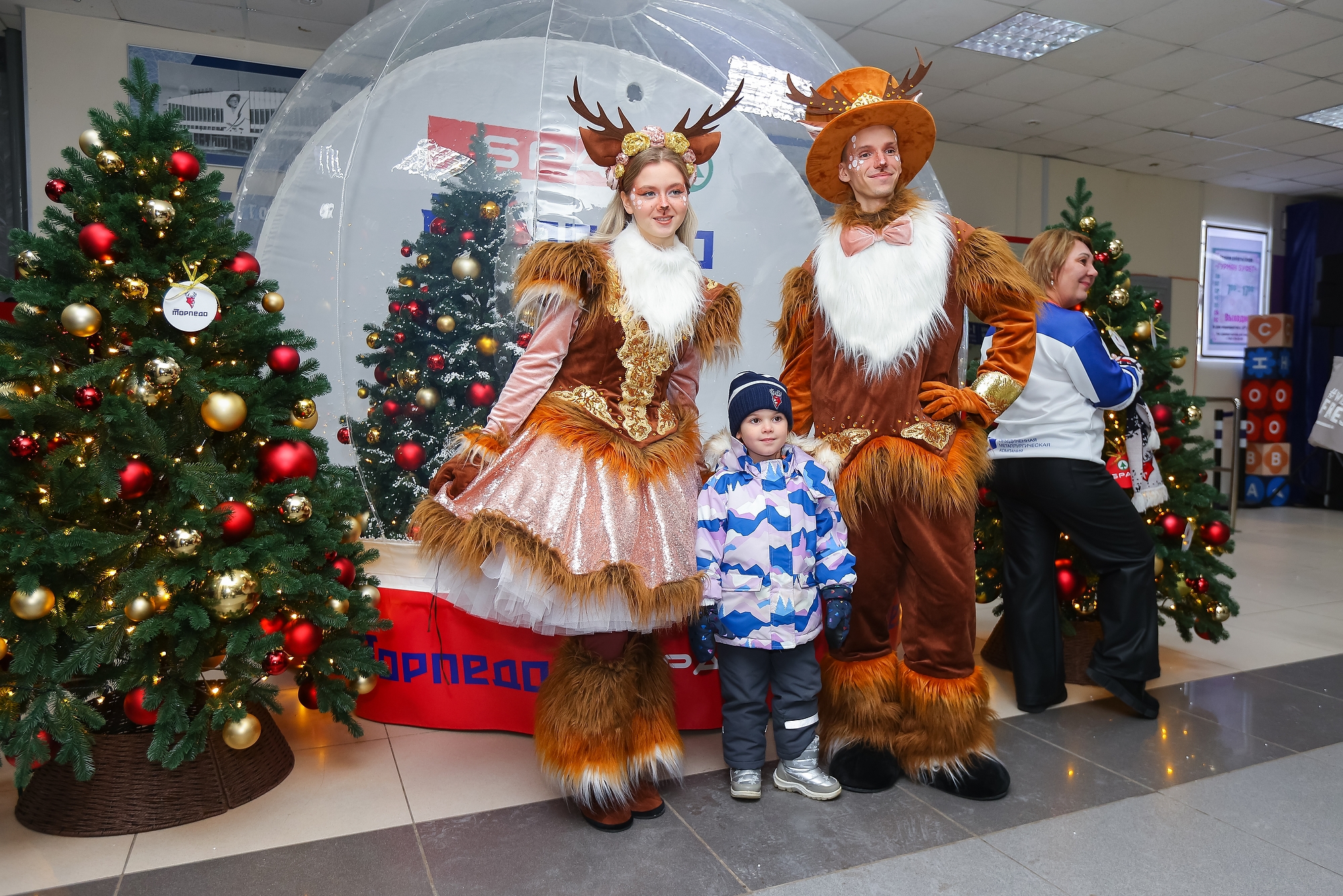 Антураж победы над ХК «Сочи»