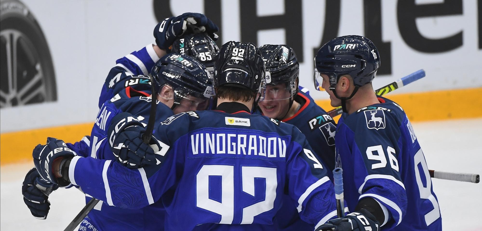 Атмосфера матча «Торпедо» - «Лада»