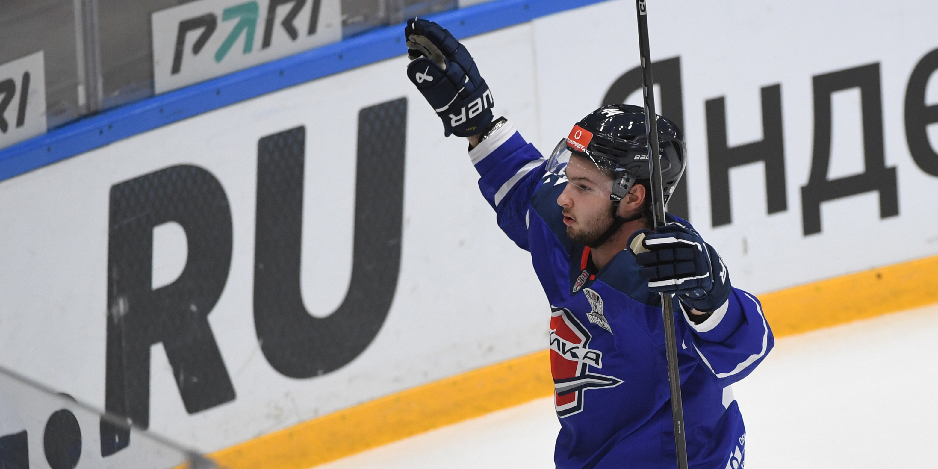 «Хорошая борьба идёт, две равные команды играют»